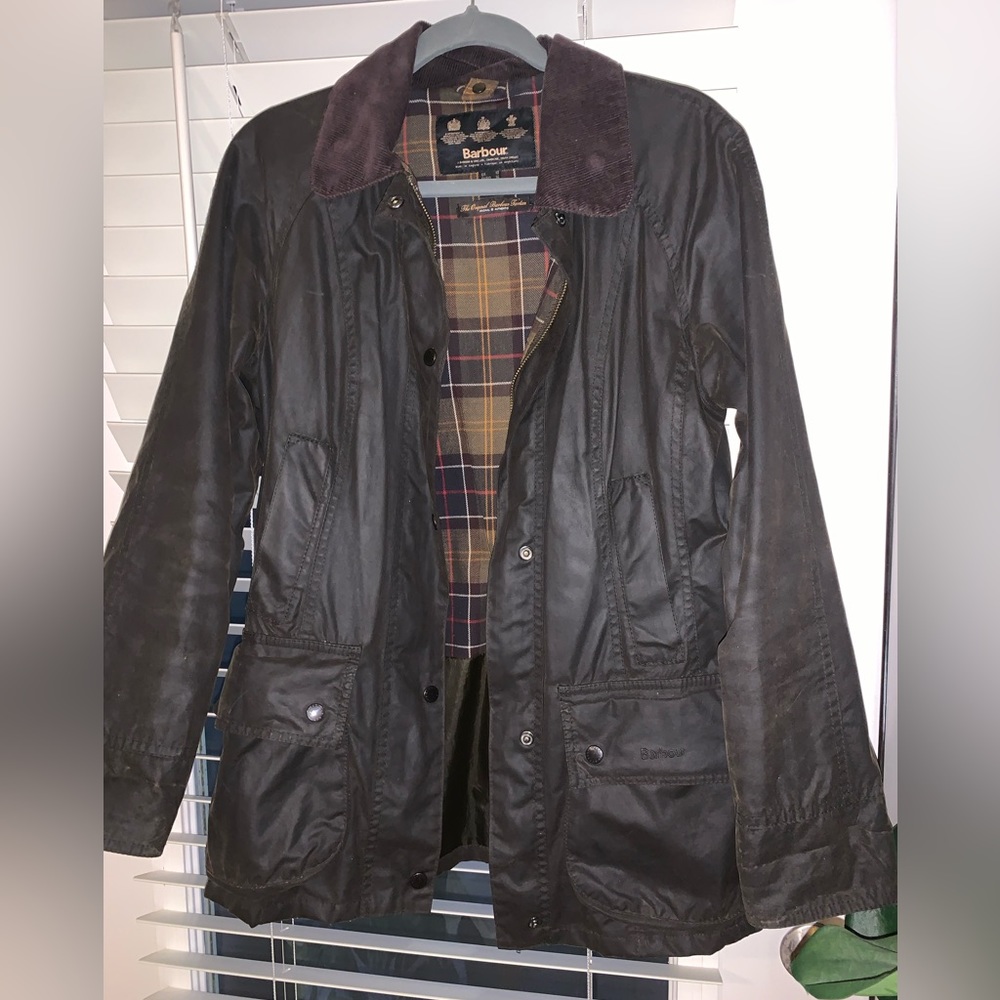 Barbour Women's waxed beadnell size 6
